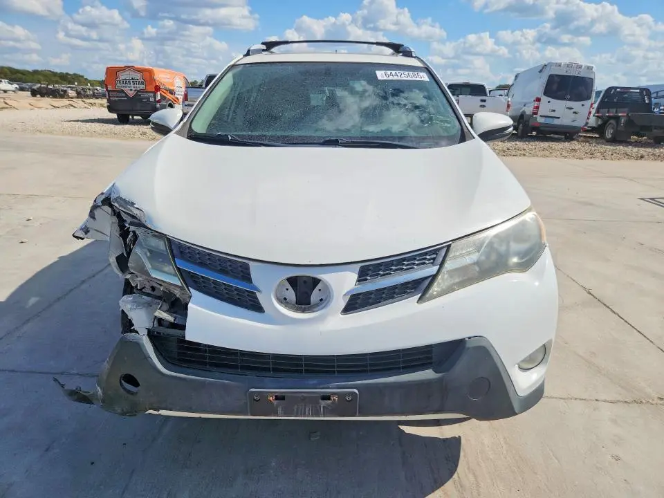 2013 TOYOTA RAV4 XLE  