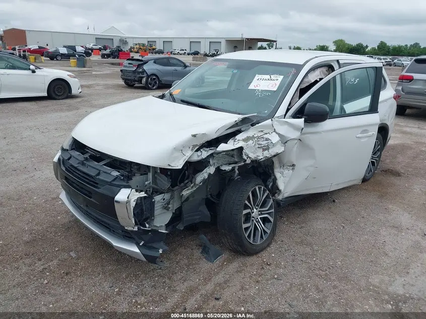 2016 MITSUBISHI OUTLANDER ES