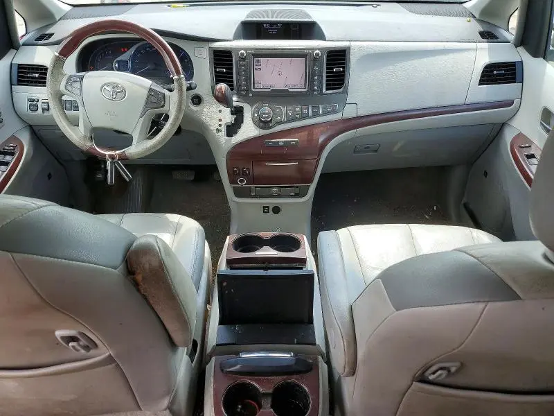 2013 TOYOTA SIENNA LIMITED 7-PASSENGER  