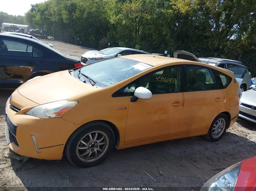 2014 TOYOTA PRIUS V TWO