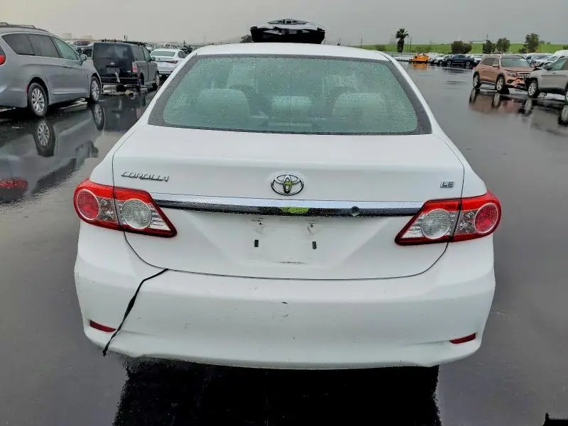 2013 TOYOTA COROLLA BASE  