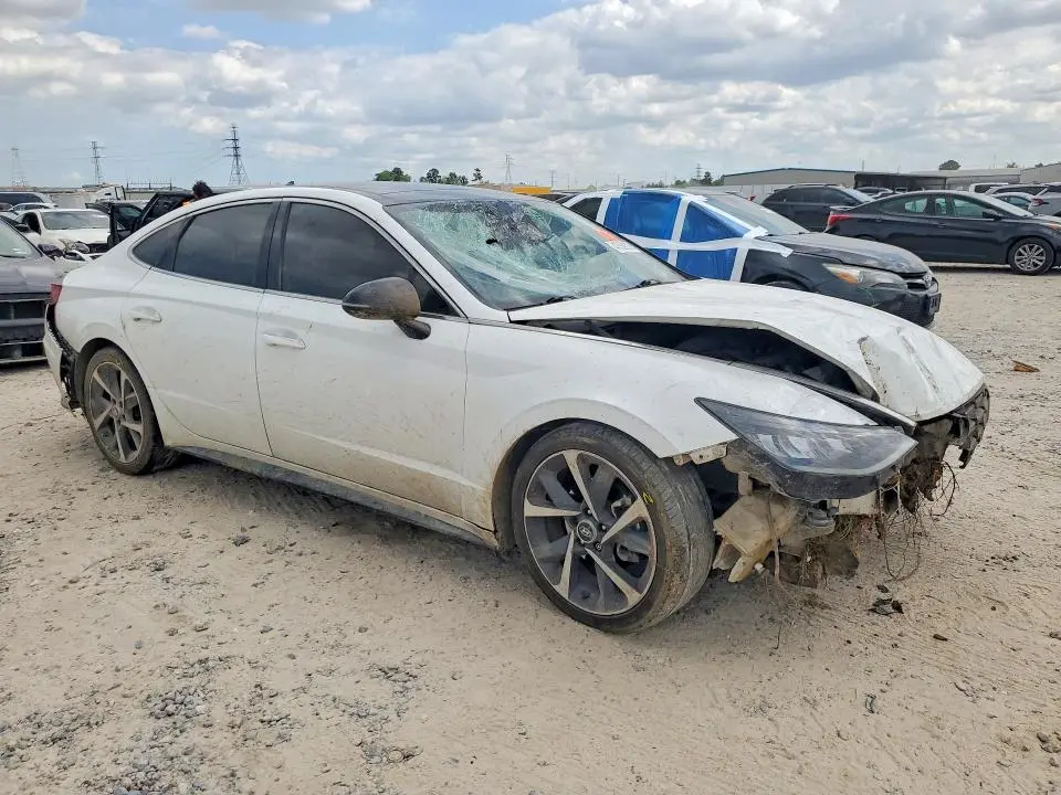 2022 HYUNDAI SONATA SEL PLUS  