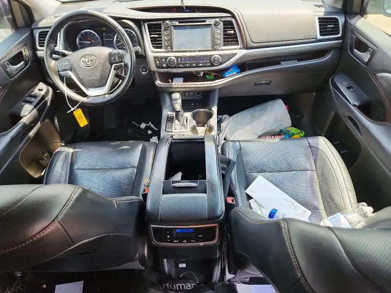 2017 TOYOTA HIGHLANDER LIMITED  