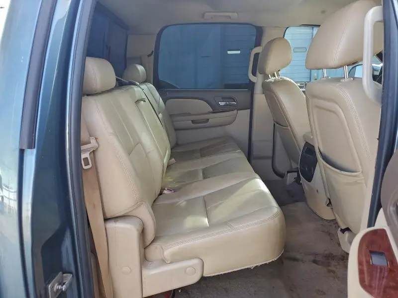 2010 CHEVROLET SILVERADO C1500 LTZ  