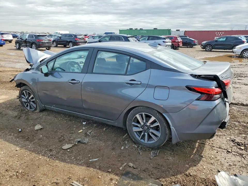 2021 NISSAN VERSA SV  