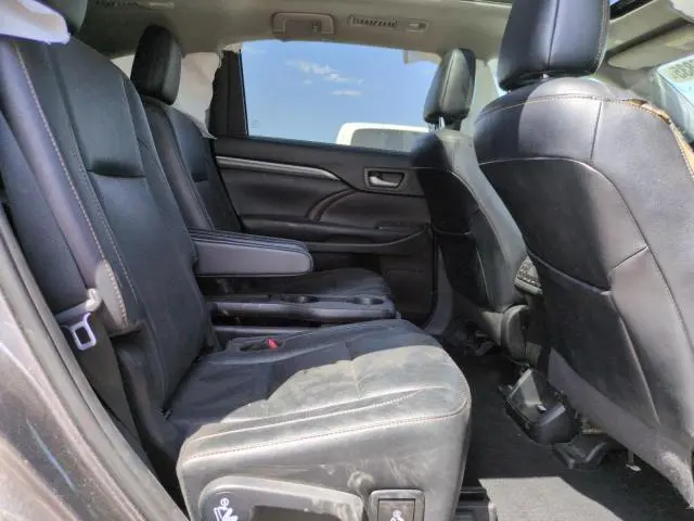 2019 TOYOTA HIGHLANDER HYBRID LIMITED  