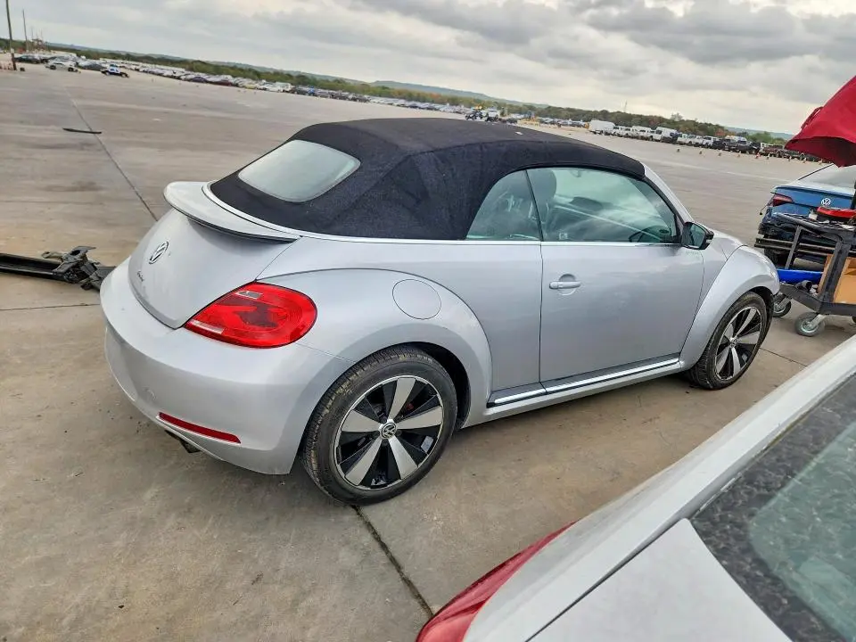 2013 VOLKSWAGEN BEETLE TURBO  