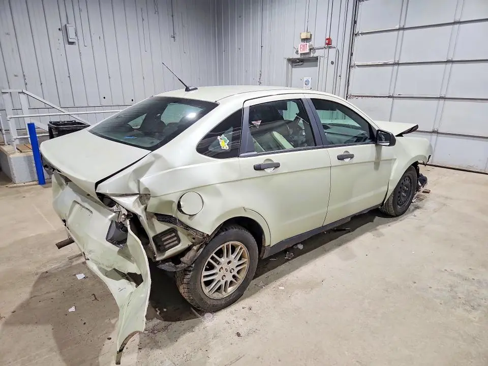 2010 FORD FOCUS SE  
