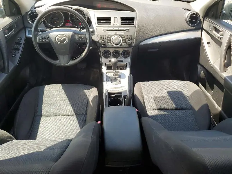 2011 MAZDA 3 I  