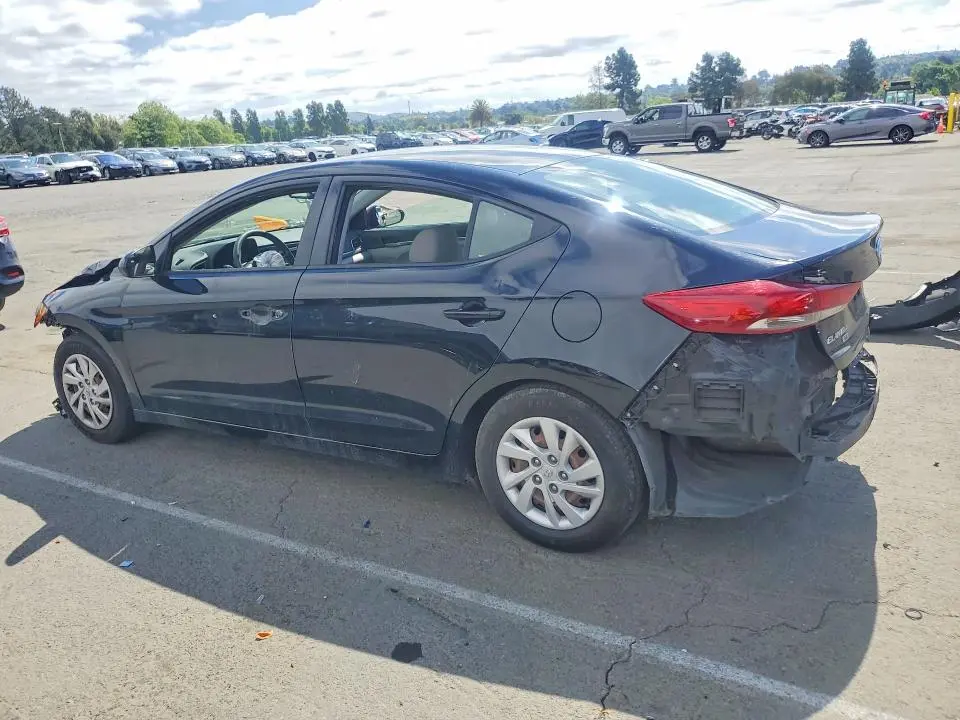 2018 HYUNDAI ELANTRA SE  