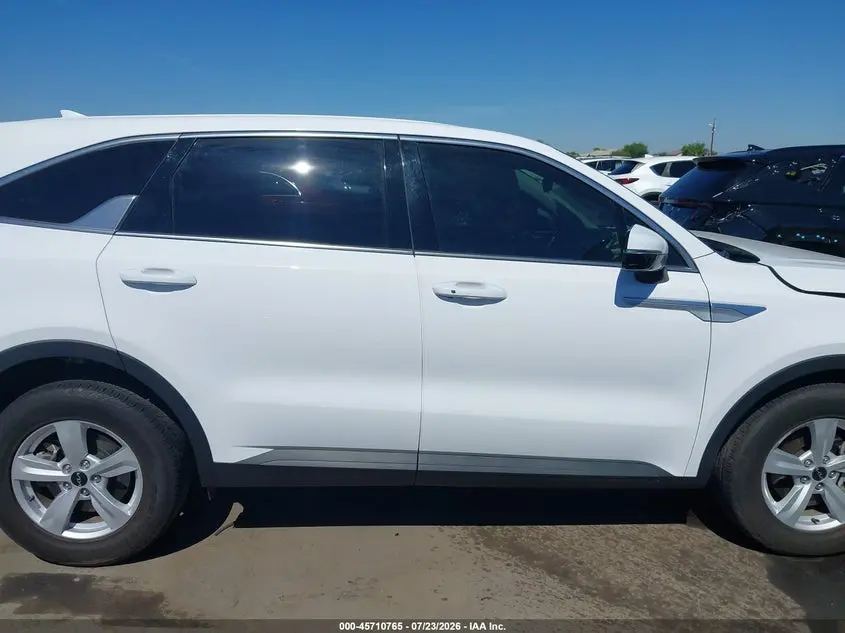 2024 KIA SORENTO LX