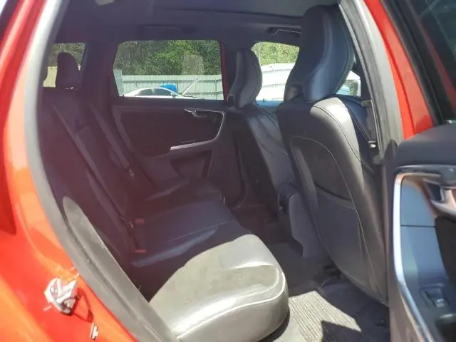 2016 VOLVO XC60 T6 R-DESIGN PREMIER  