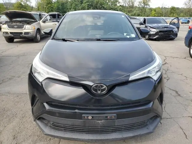2019 TOYOTA C-HR XLE