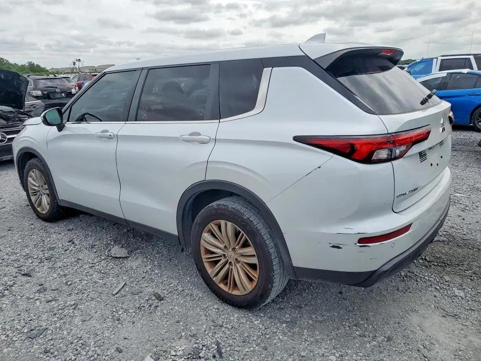 2024 MITSUBISHI OUTLANDER ES  