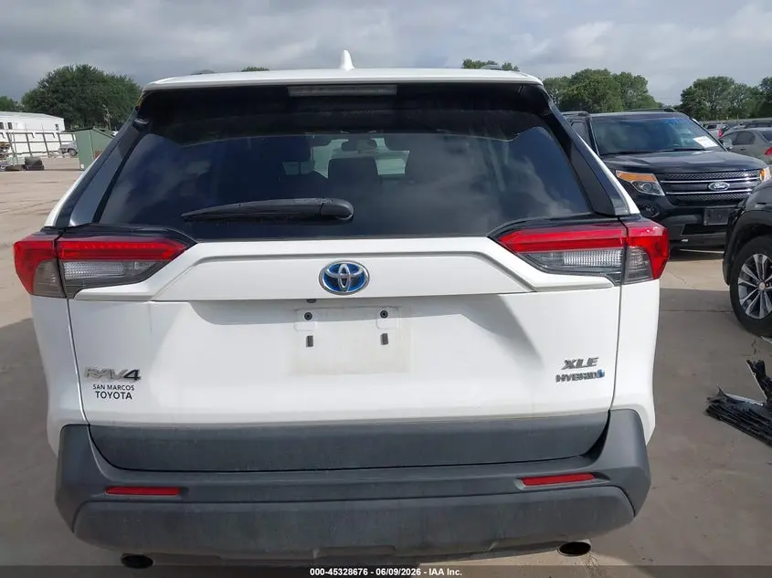 2021 TOYOTA RAV4 HYBRID XLE