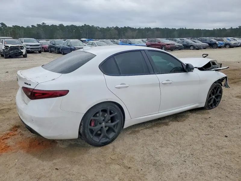 2020 ALFA ROMEO GIULIA   