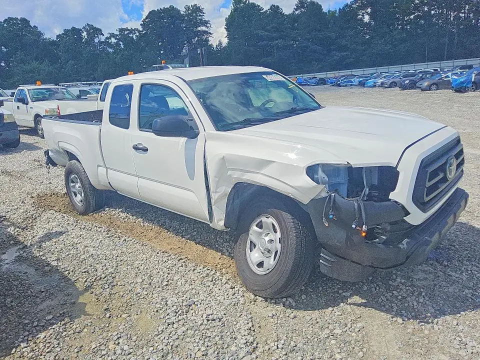 2023 TOYOTA TACOMA SR  