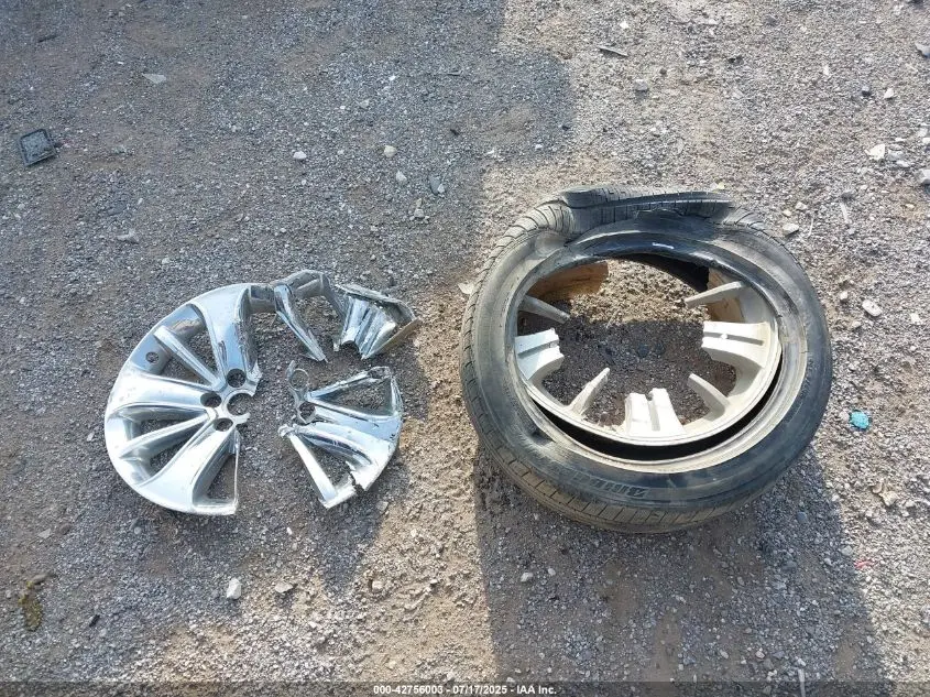 2011 FORD TAURUS LIMITED