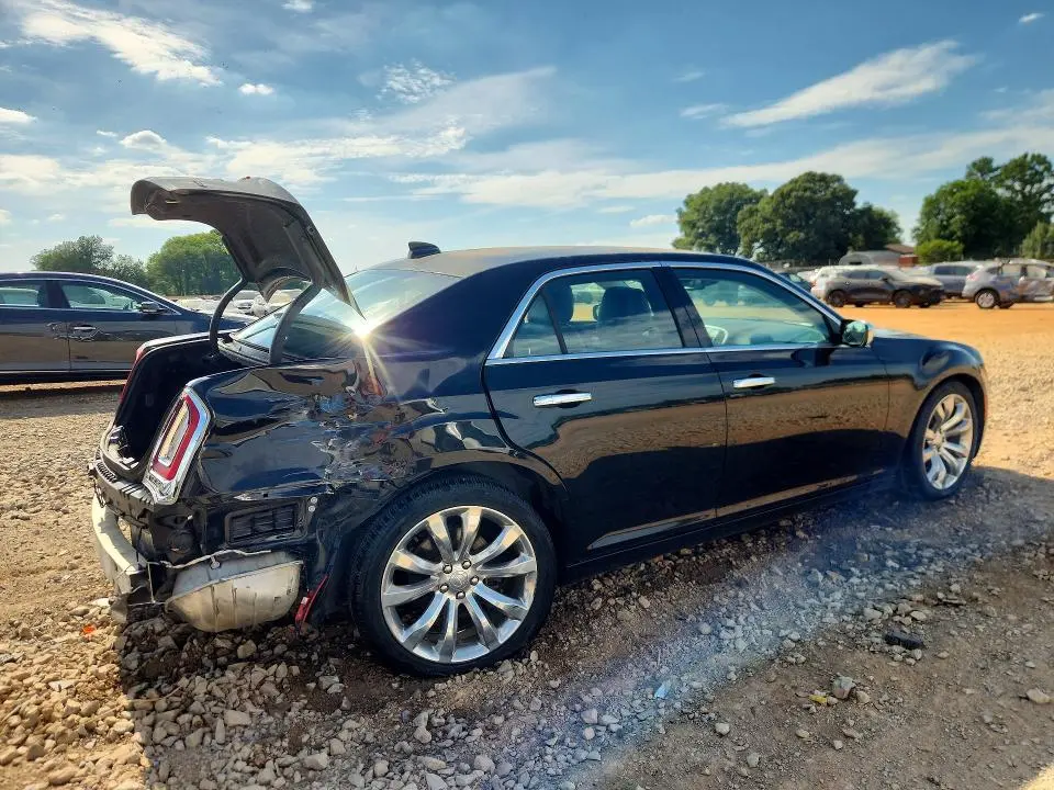 2018 CHRYSLER 300 LIMITED  