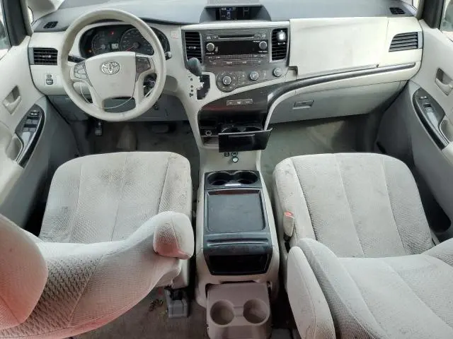 2011 TOYOTA SIENNA LE  