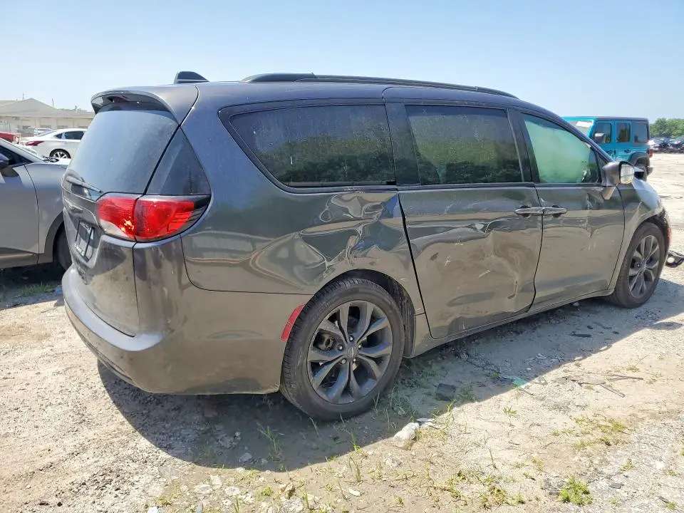 2018 CHRYSLER PACIFICA TOURING L PLUS  