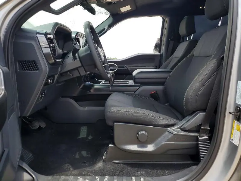 2024 FORD F150 STX  