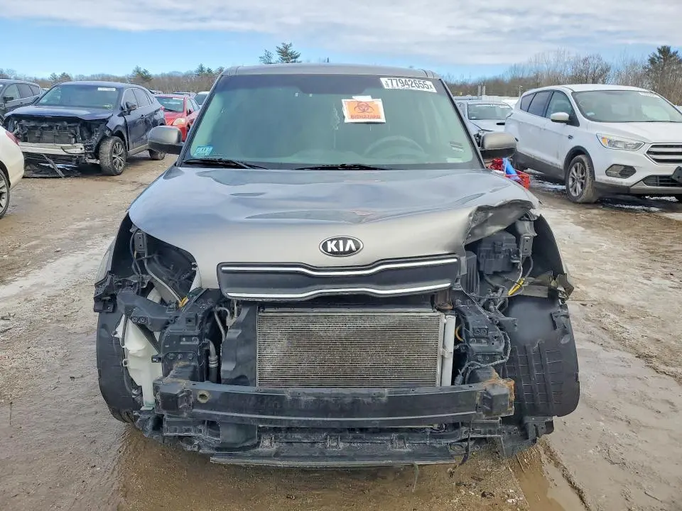 2017 KIA SOUL   