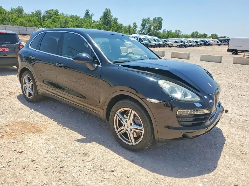 2012 PORSCHE CAYENNE   