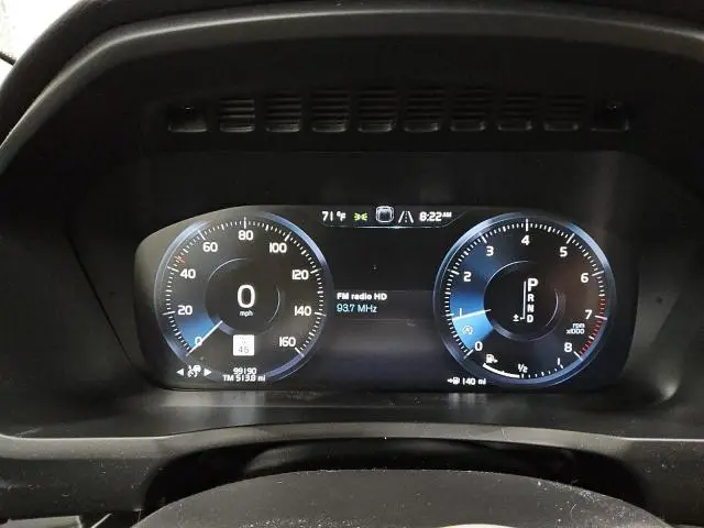 2016 VOLVO XC90 T6  