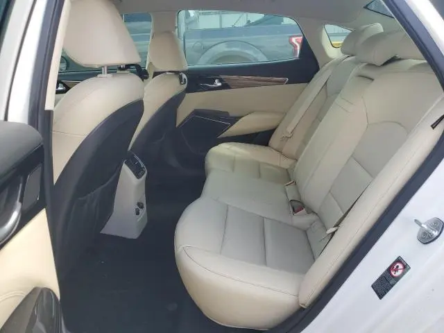 2017 KIA CADENZA PREMIUM  