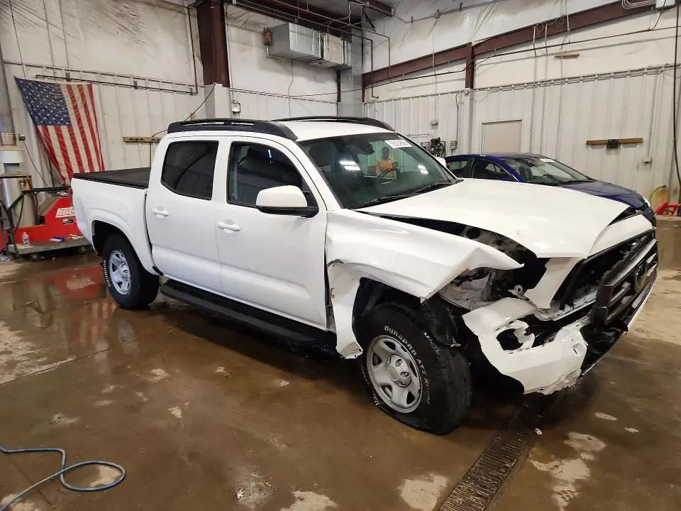 2022 TOYOTA TACOMA SR V6  