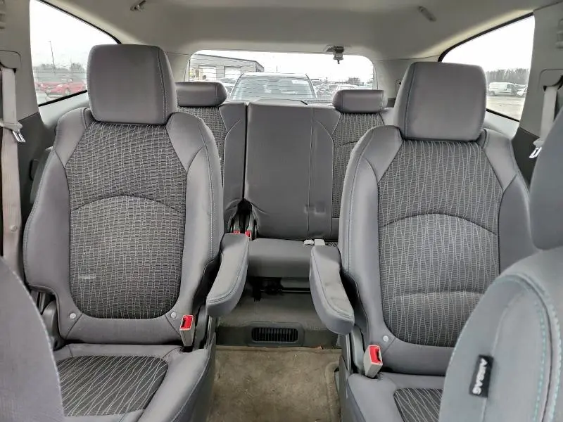 2014 CHEVROLET TRAVERSE LT  