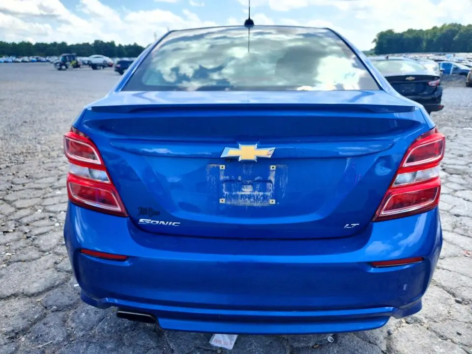 2017 CHEVROLET SONIC LT  