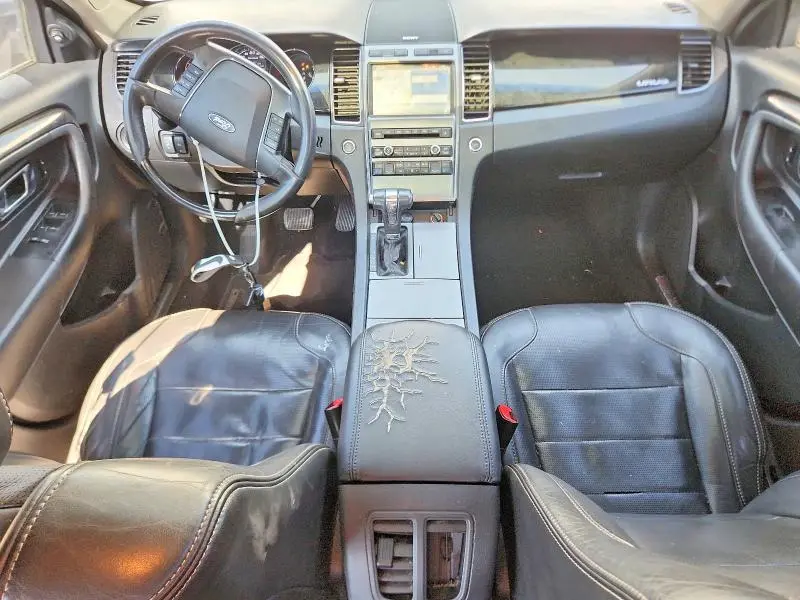 2011 FORD TAURUS LIMITED  