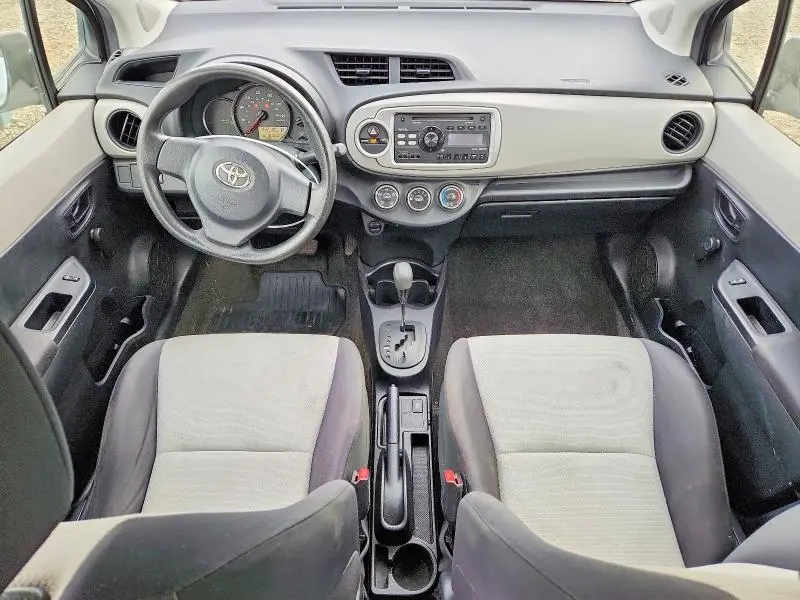 2014 TOYOTA YARIS 5-DOOR L  