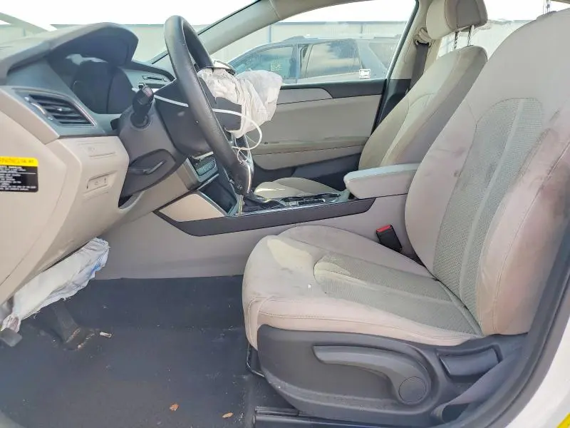 2017 HYUNDAI SONATA SE  