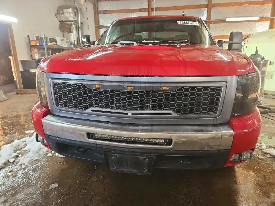 2011 CHEVROLET SILVERADO K1500 LT  