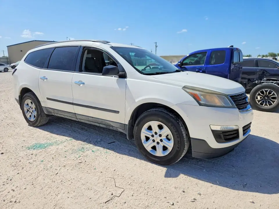 2015 CHEVROLET TRAVERSE LS  