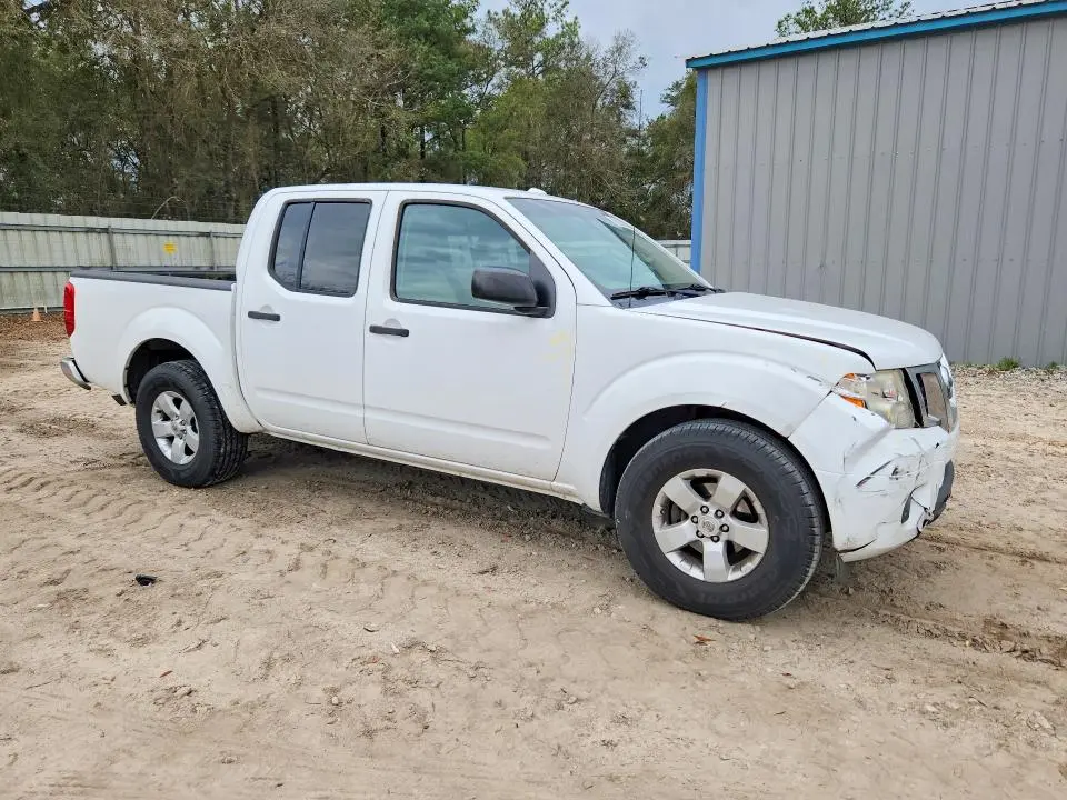 2012 NISSAN FRONTIER S  