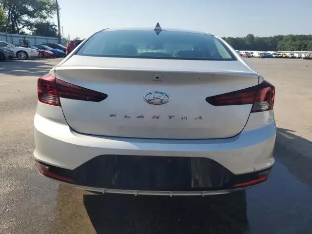 2020 HYUNDAI ELANTRA SEL  