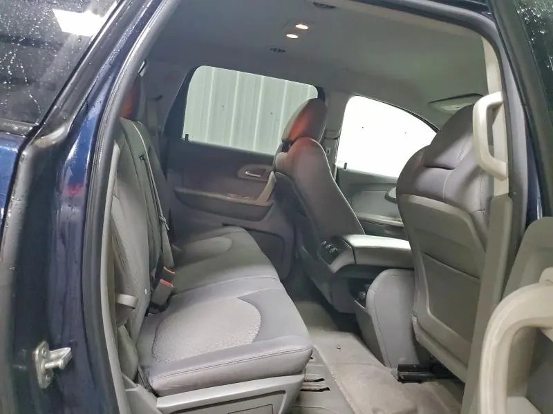 2012 CHEVROLET TRAVERSE LS  