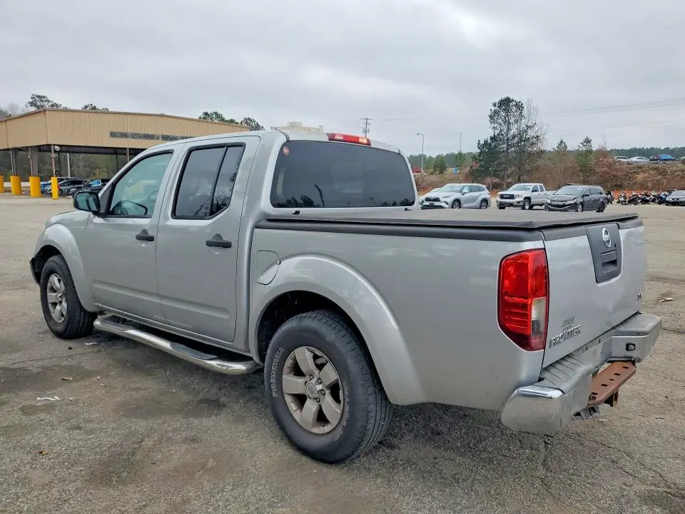 2011 NISSAN FRONTIER S  