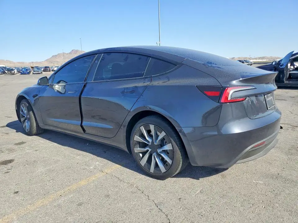 2024 TESLA MODEL 3   