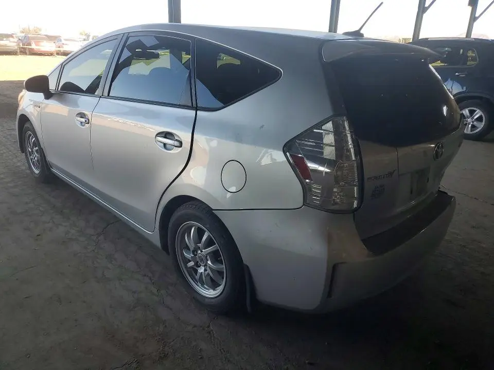2014 TOYOTA PRIUS V THREE  