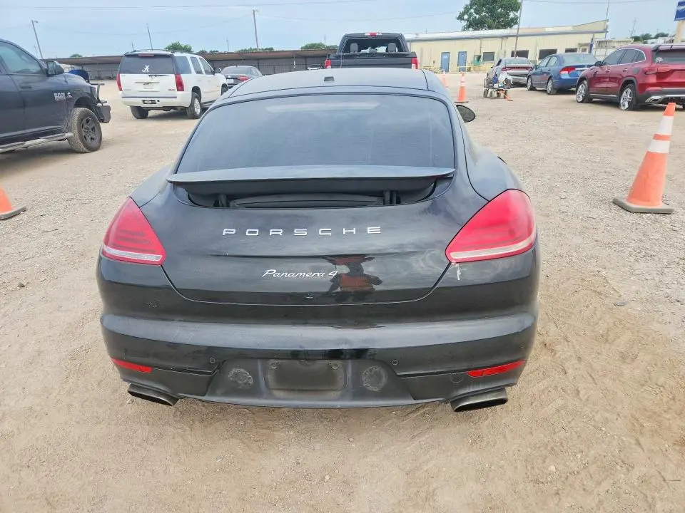 2014 PORSCHE PANAMERA 2  