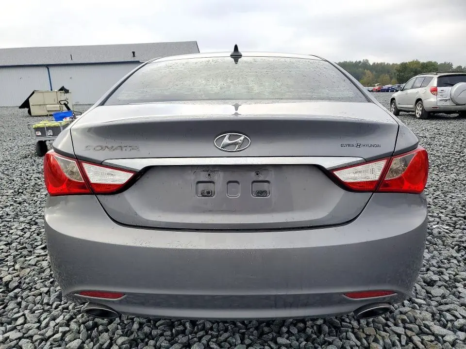 2011 HYUNDAI SONATA SE  