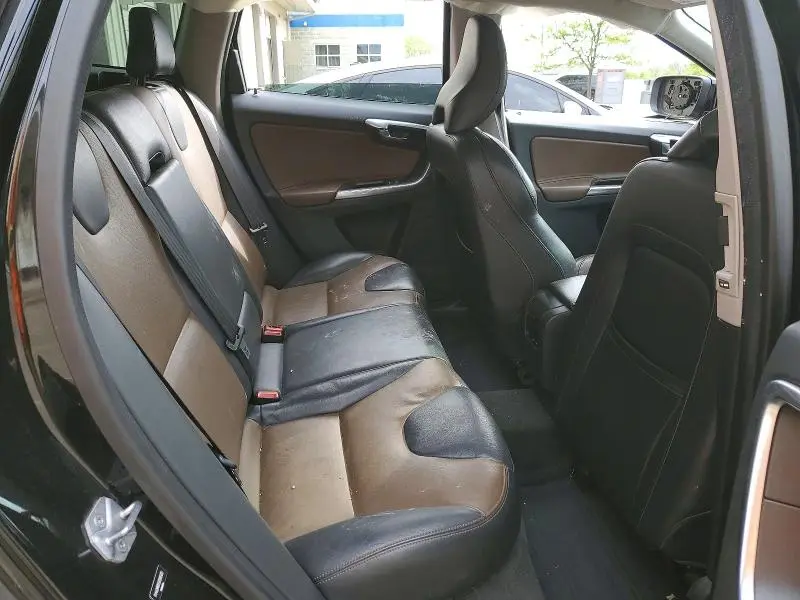 2017 VOLVO XC60 T5 DYNAMIC  