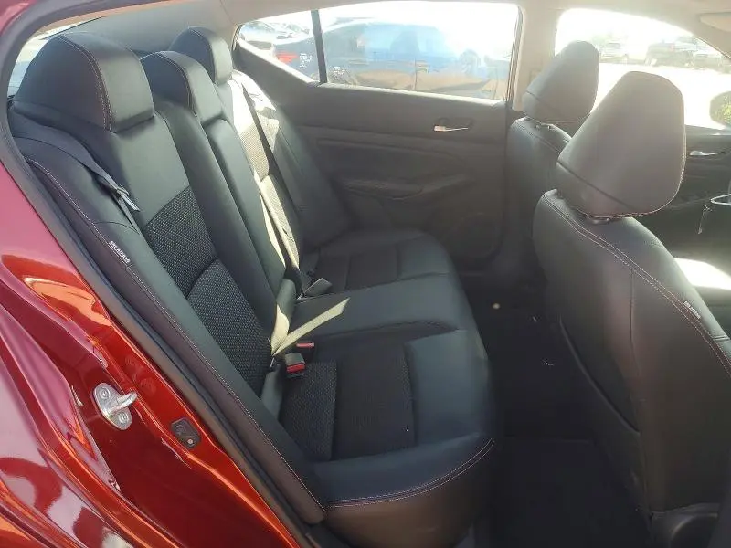2019 NISSAN ALTIMA SR  