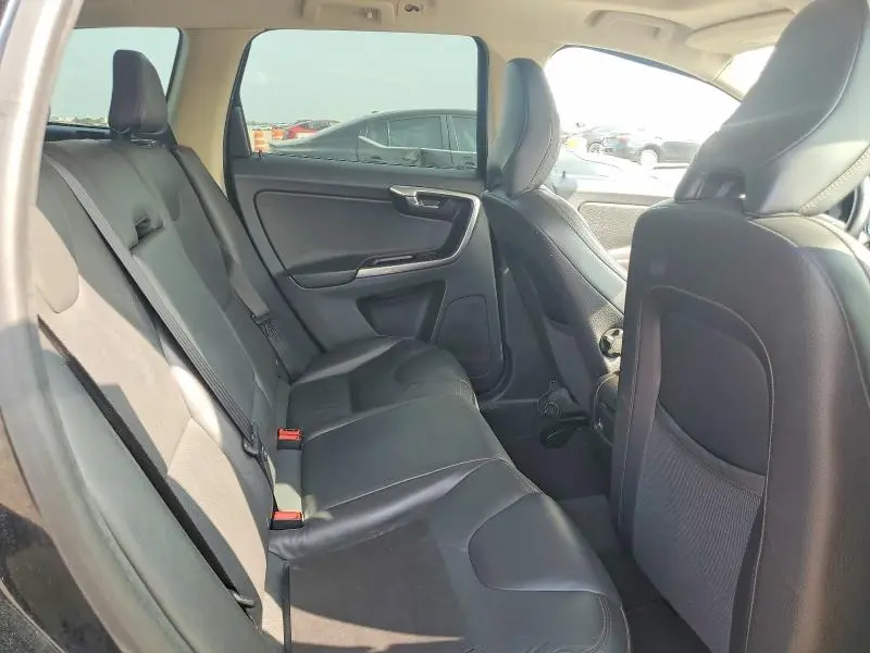 2013 VOLVO XC60 3.2  