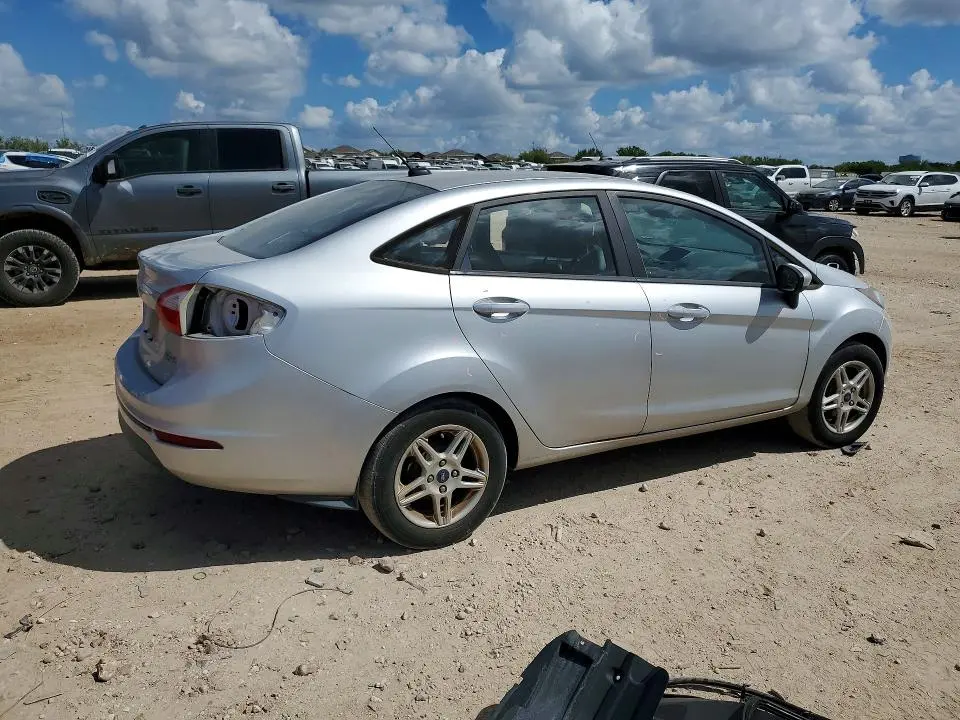 2019 FORD FIESTA SE  
